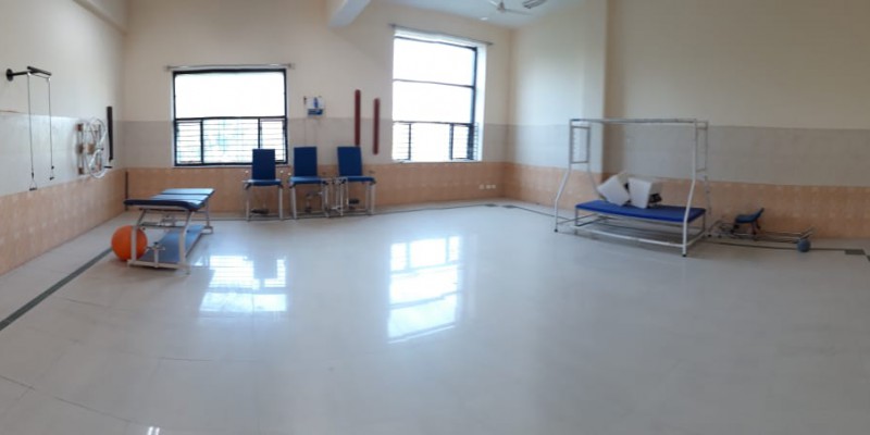 figure 2 exersice therapy lab